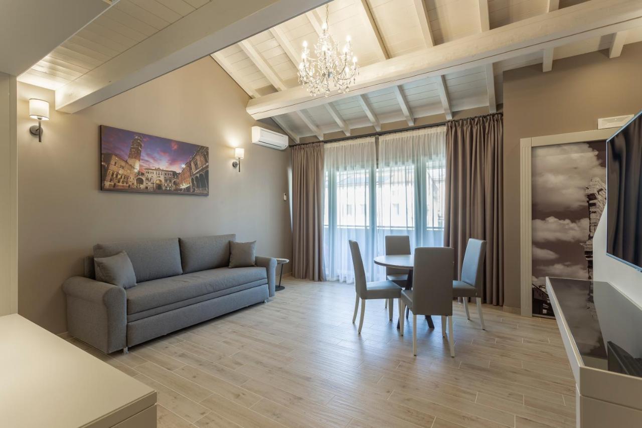 Luxury Apartments San Zeno Колоньйола-ай-Коллі Екстер'єр фото